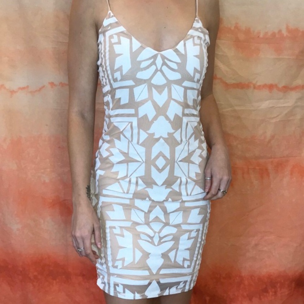 🤍MISSGUIDED AZTEC DRESS🤍